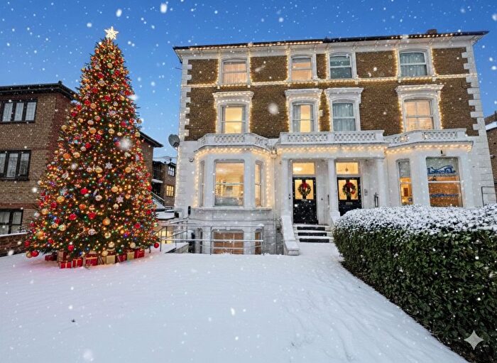 3 Bedroom Flat For Sale In Crook Log House, Crook Log, Bexleyheath, Kent, DA6