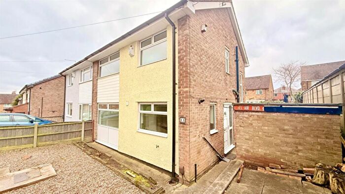 3 Bedroom Semi-Detached House To Rent In Molyneux Close, Prescot, L35