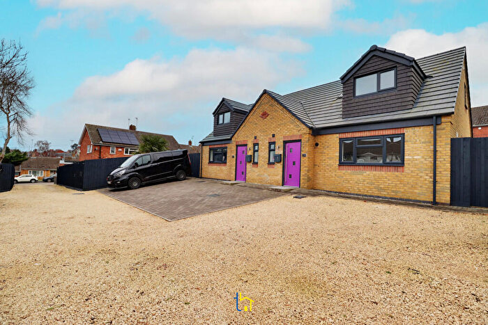 3 Bedroom Semi-Detached Bungalow To Rent In Ellis Close, Glenfield, LE3