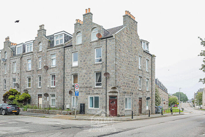 1 Bedroom Flat For Sale In Park Street, Flat E, Aberdeen, AB24