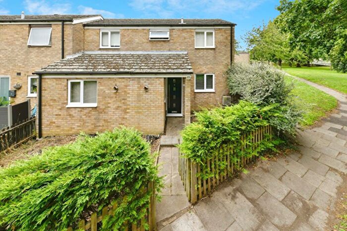 3 Bedroom End Of Terrace House For Sale In Derby Way, Stevenage, Hertfordshire, SG1