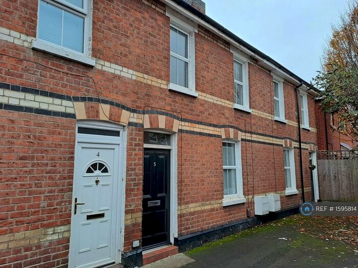 2 Bedroom Terraced House To Rent In Stanley Cottages, Gloucester, GL1
