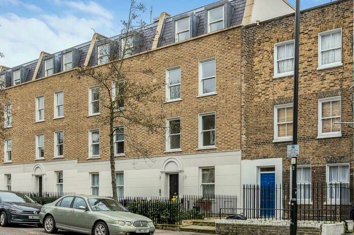 1 Bedroom Flat To Rent In St. John Street, London, EC1V