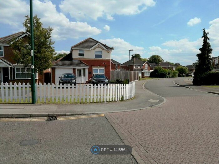 3 Bedroom Detached House To Rent In Goldcrest Road, Nottingham, NG6