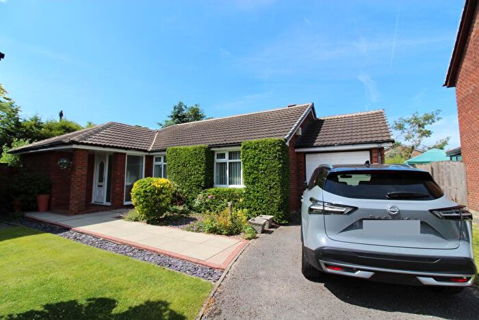 2 Bedroom Bungalow For Sale In Ashfields, Leyland, PR26