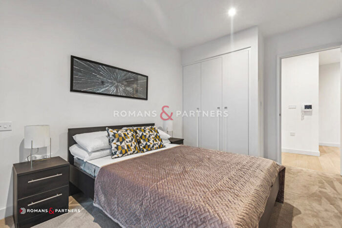 2 Bedroom Apartment To Rent In Marco Polo, Royal Wharf, E16