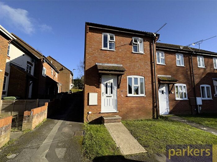 2 Bedroom End Of Terrace House For Sale In Cromwell Close, Faringdon, Oxfordshire, SN7