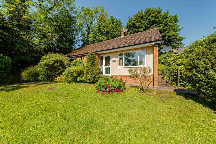 2 Bedroom Detached Bungalow For Sale In Main Road, Beelsby, DN37