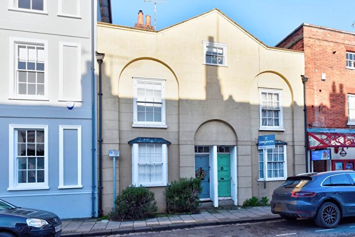 3 Bedroom Terraced House For Sale In New Street, Henley On Thames, RG9
