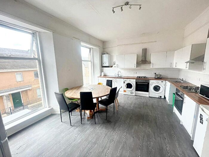 7 Bedroom House To Rent In Clifton Place, Plymouth, PL4