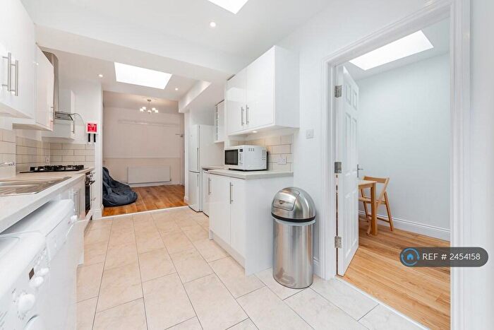 5 Bedroom Terraced House To Rent In Windsor Road, London, N7