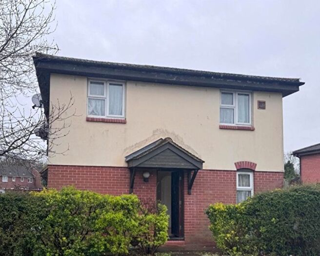 3 Bedroom End Terrace House To Rent In Heathlands Way, Hounslow, TW4