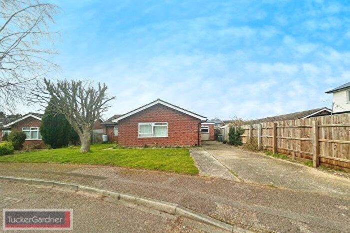 3 Bedroom Detached Bungalow To Rent In Willow Way, Cambridge, CB22