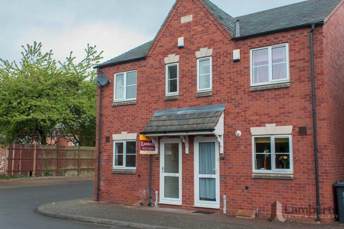 2 Bedroom Property To Rent In Manse Gardens, Studley, B80