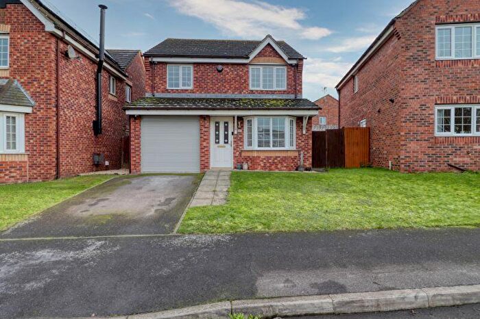 4 Bedroom Detached House For Sale In Old School Lane, Keadby, DN17