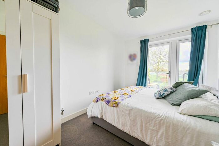 2 Bedroom Flat To Rent In Goshawk Court, Sudbury, Greenford, UB6