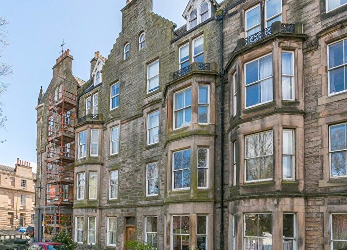 3 Bedroom Flat To Rent In Argyle Park Terrace, Meadows, Edinburgh, EH9
