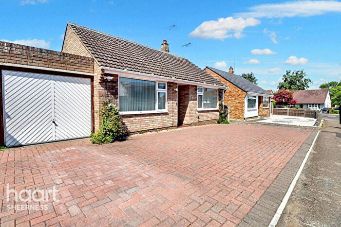 2 Bedroom Bungalow For Sale In Banner Way, Halfway, ME12