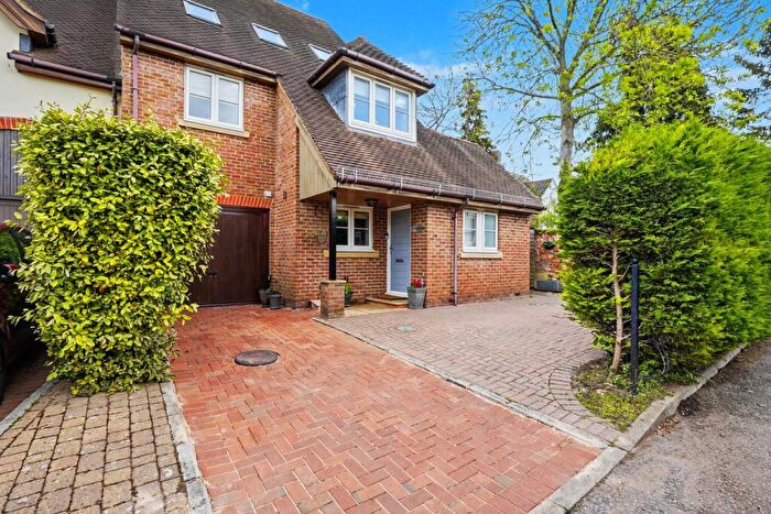5 Bedroom End Of Terrace House For Sale In Park Street, Baldock, SG7