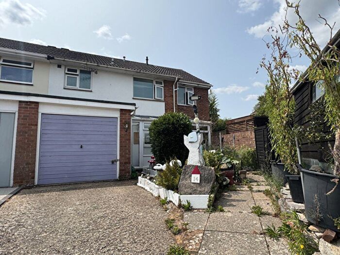 3 Bedroom End Of Terrace House For Sale In Northmoor Way, Northmoor, Wareham, BH20