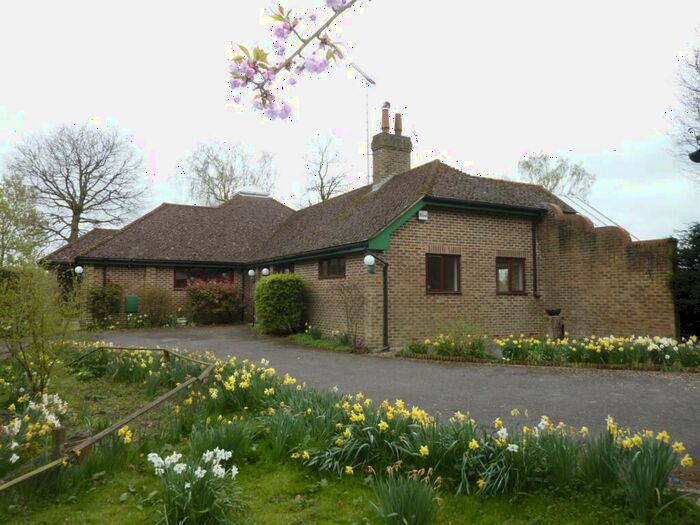 4 Bedroom Bungalow To Rent In BarchamsMaidstone RoadSutton ValenceKent, ME17