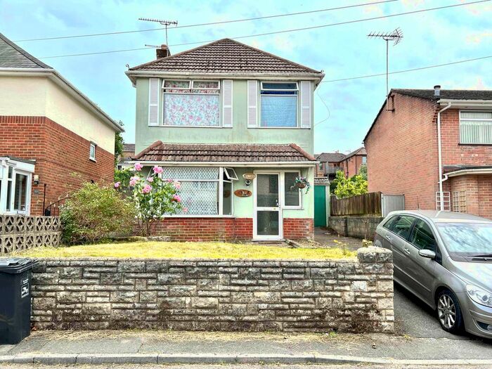 3 Bedroom Property To Rent In Glencoe Road, Parkstone, Poole, BH12