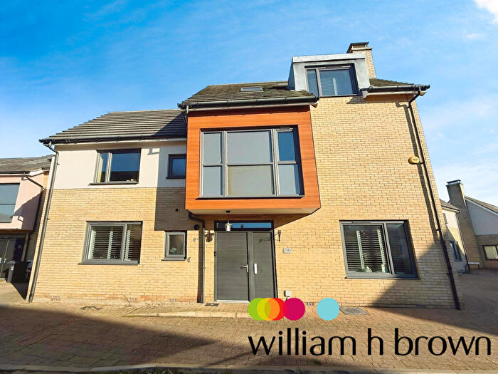 4 Bedroom Link Detached House To Rent In Endeavour Way, Colchester, CO4