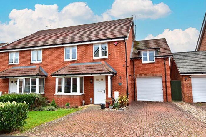4 Bedroom Semi Detached House For Sale In Burbridge Road, Leavesden, WD25