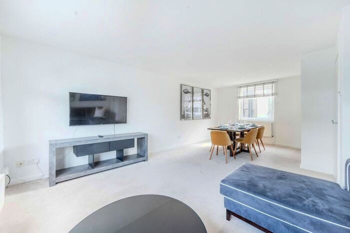 2 Bedroom Flat To Rent In Fulham Road, Chelsea, London, SW3