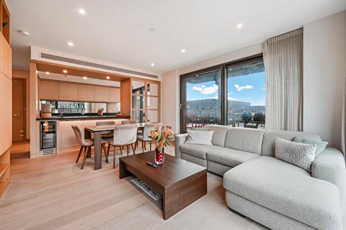 3 Bedroom Flat To Rent In Legacy Building, Embassy Gardens, London, SW11