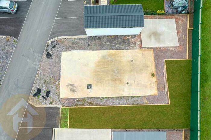 2 Bedroom Park Home Mobile Home For Sale In Lillybrook Estate, Lyneham, SN15