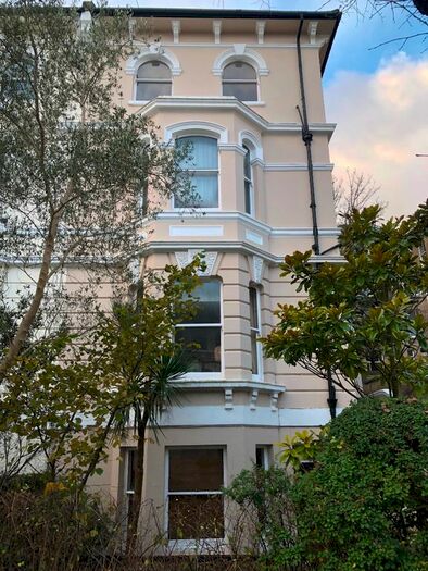 Studio To Rent In Flat, Buckingham Road, Brighton, BN1