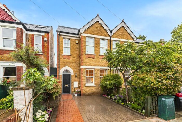 4 Bedroom Semi-Detached House To Rent In Church Road, Teddington, TW11