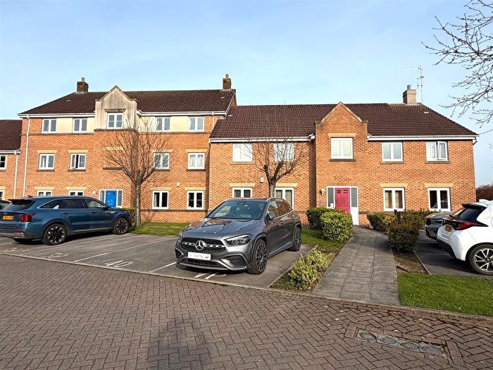 2 Bedroom Flat For Sale In Kirkhill Grange, Westhoughton, Bolton, BL5