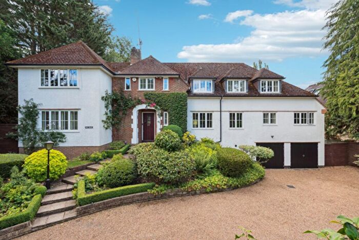 5 Bedroom Detached House For Sale In Main Drive, Gerrards Cross, Buckinghamshire, SL9