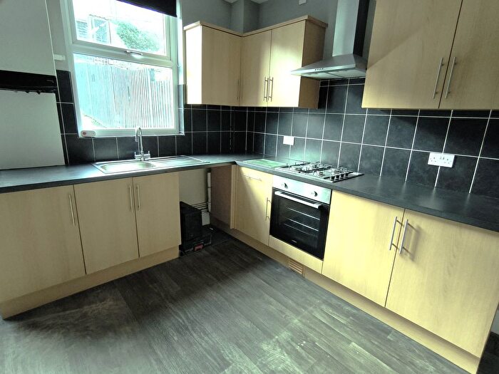 3 Bedroom Terraced House To Rent In Kirkstone Road, Sheffield, S6