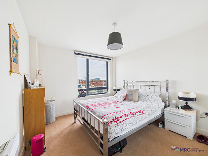 1 Bedroom Flat For Sale In Freedom Quay, Hull, HU1
