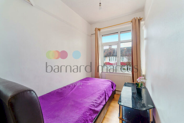 3 Bedroom House To Rent In Warlingham Road, Thornton Heath, CR7