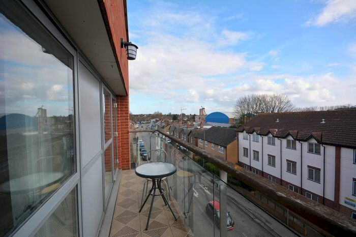 2 Bedroom Flat To Rent In Victoria Court, New Street, CM1