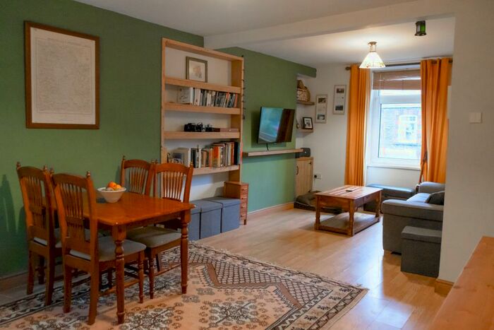 3 Bedroom House To Rent In Swansea Road, Pontardawe, SA8