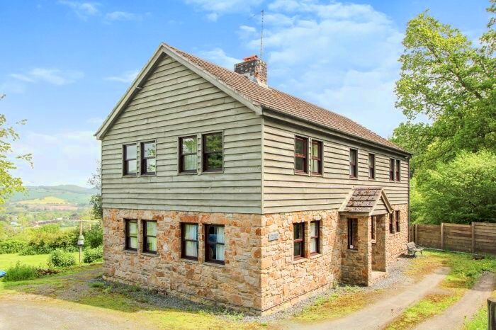 3 Bedroom Detached House For Sale In Presteigne, LD8
