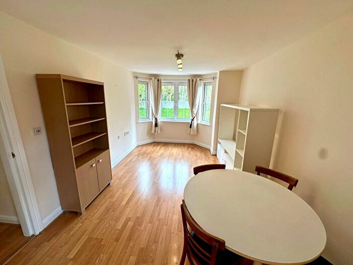 2 Bedroom Apartment To Rent In Chelsfield Grove, Chorlton, M21