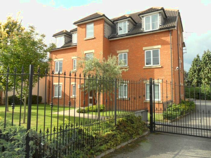 2 Bedroom Property To Rent In High Street, Leagrave, Luton, LU4