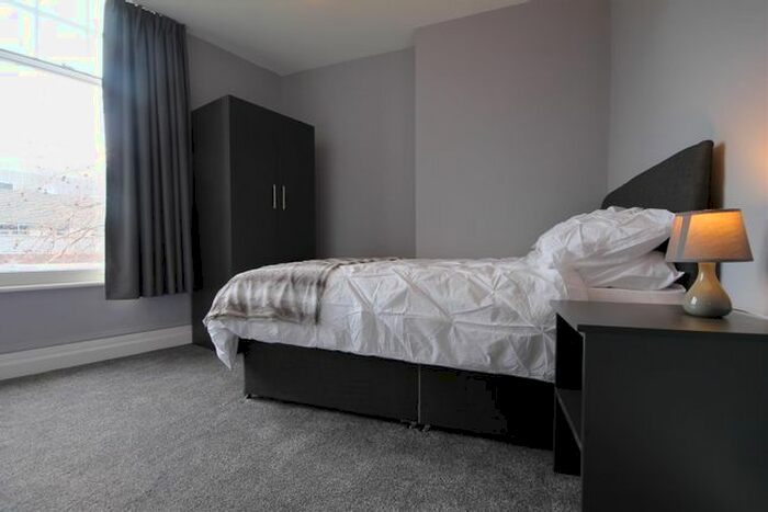 3 Bedroom Flat To Rent In Gallowgate Apartments, City Centre, NE1