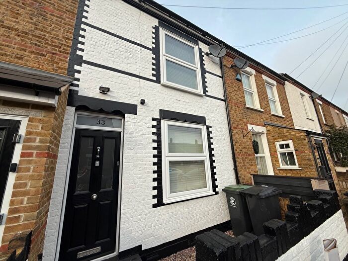 2 Bedroom Property To Rent In Rounton Road, Waltham Abbey, EN9