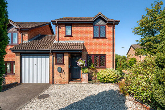 3 Bedroom House For Sale In Argosy Close, Warsash, SO31