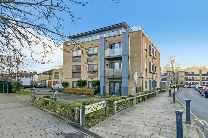 2 Bedroom Flat To Rent In Canterbury Court, Harrow Road, Wembley, HA0