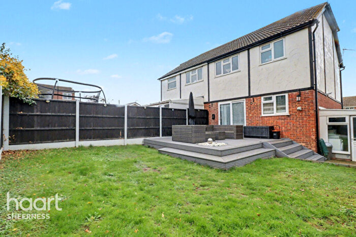 3 Bedroom Semi-Detached House For Sale In Thorn Hill Road, Sheerness, ME12