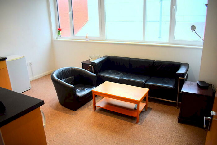 1 Bedroom Flat To Rent In Arundel Street, Portsmouth, PO1