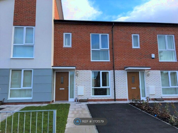 2 Bedroom Terraced House To Rent In Carbis Avenue, Manchester, M11